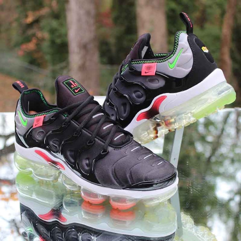 Nike Air VaporMax Plus Worldwide Pack